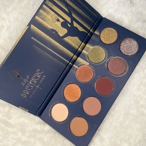 Eyeshadow palette